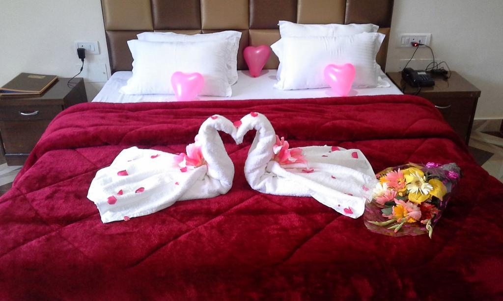 Marina Beach House Hotel Puri Habitación foto