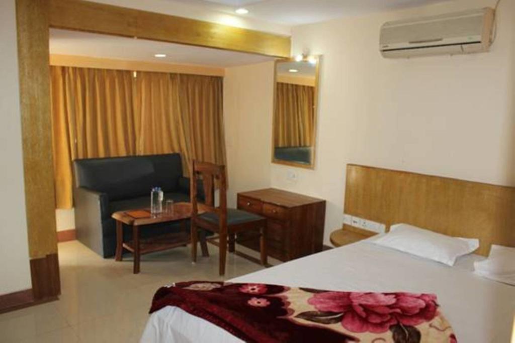Marina Beach House Hotel Puri Exterior foto